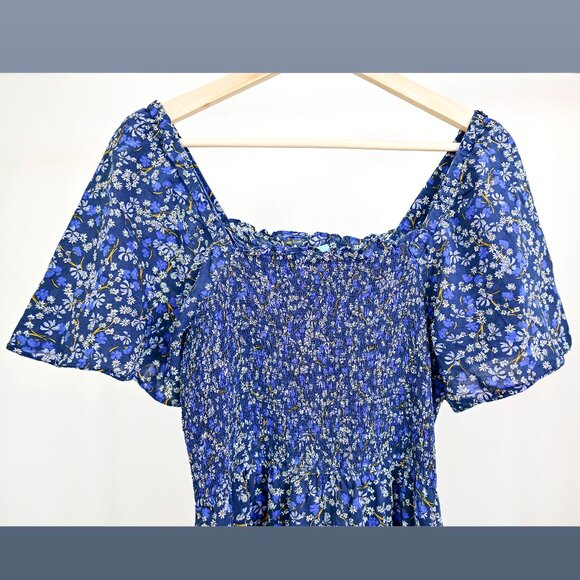 Like New-Draper James Blue Floral Smocked Midi Dress size M - Picture 3 of 6